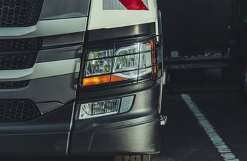 protecting-truck-using-headlights-guard-2023-11-27-05-23-22-utc